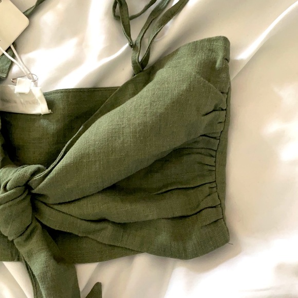 New Matching Set Crop Top and Skirt - Picture 6 of 11